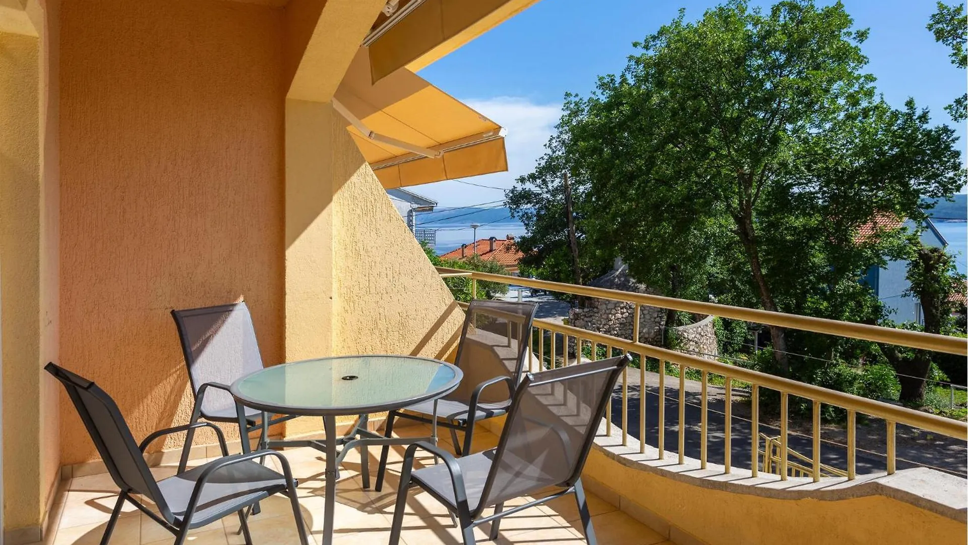 1 Bedroom Cozy Apartment In Dramalj