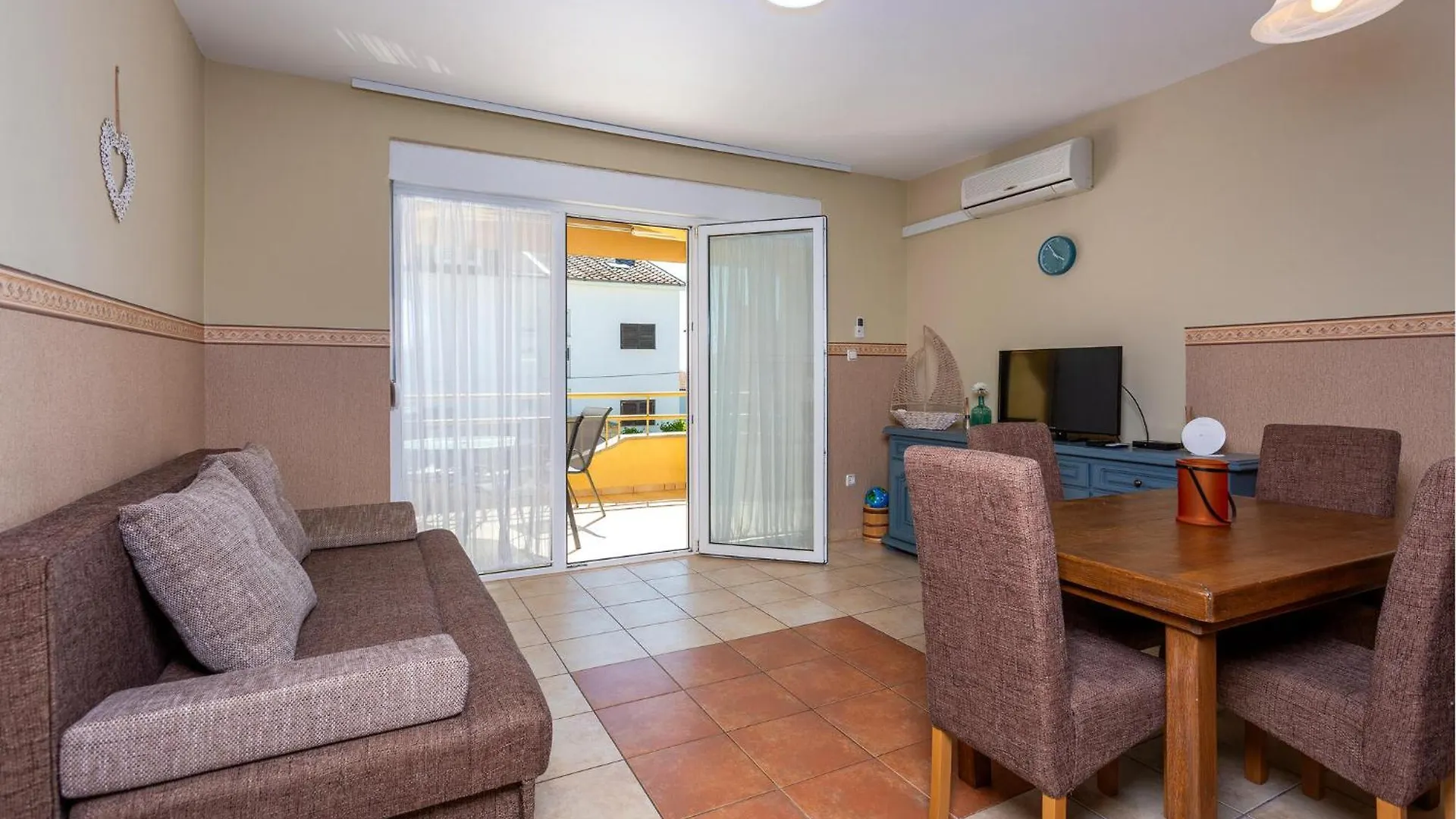 1 Bedroom Cozy Apartment In Dramalj Croatia
